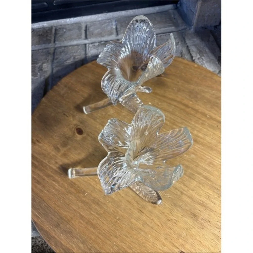 2 Vintage Clear Glass Lily Shaped Bud Vases /Candle Holders Hand Blown GIFT RARE